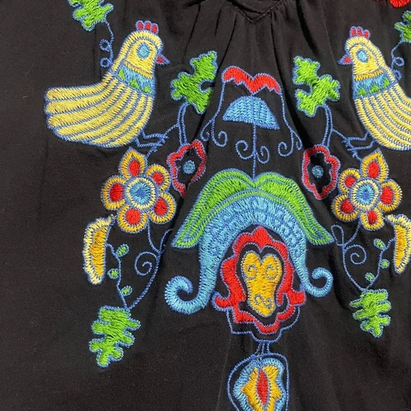 Johnny Was Black Embroidered Bird, butterfly & Floral Tee Size M - Picture 4 of 5
